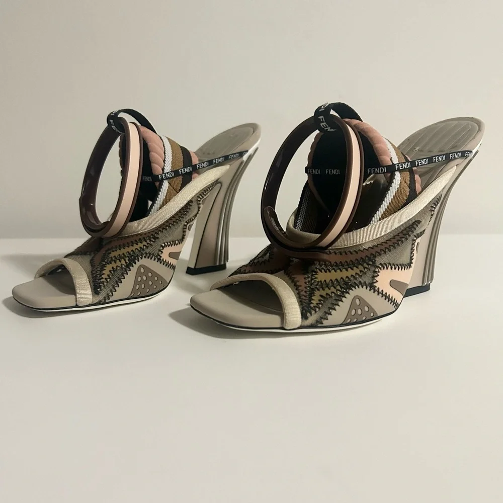 Beautiful Authentic Fendi Neoprene FFreedom Open Toe Sandals. Lightly Worn - Picture 2 of 12